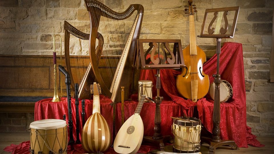 Early Music Instruments